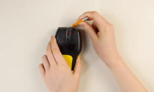 How to Use a Craftsman Stud Finder?