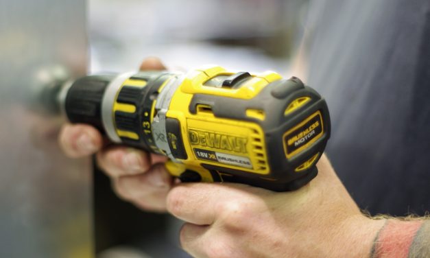 How Long Do DeWalt Drill Batteries Last?