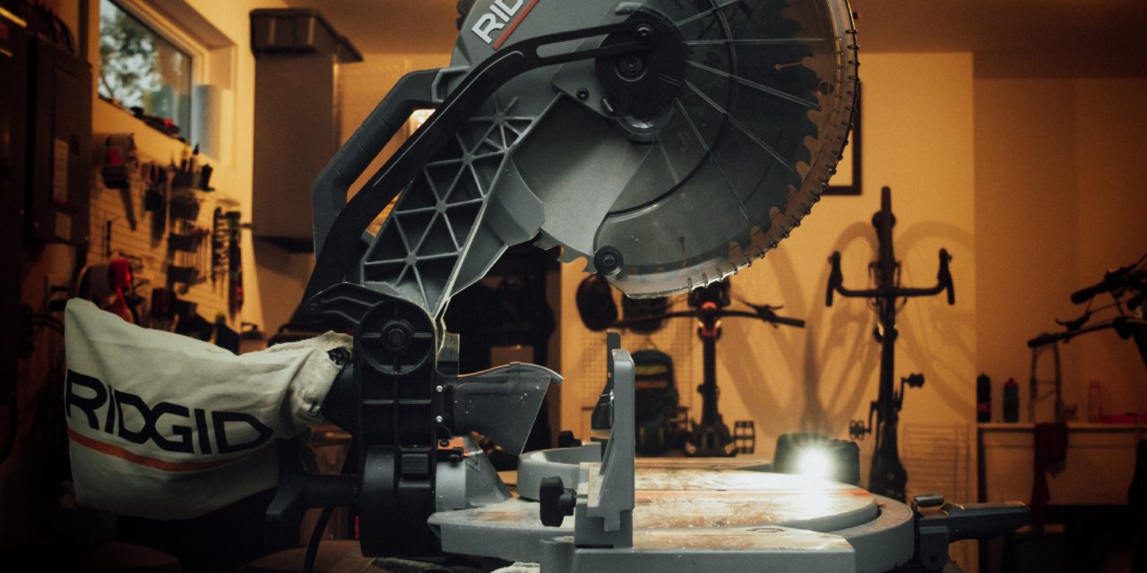 Which Saw Blade Makes The Smoothest Cut?